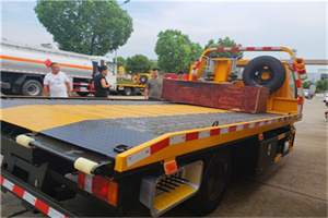 井庄附近拖车电话号码服务